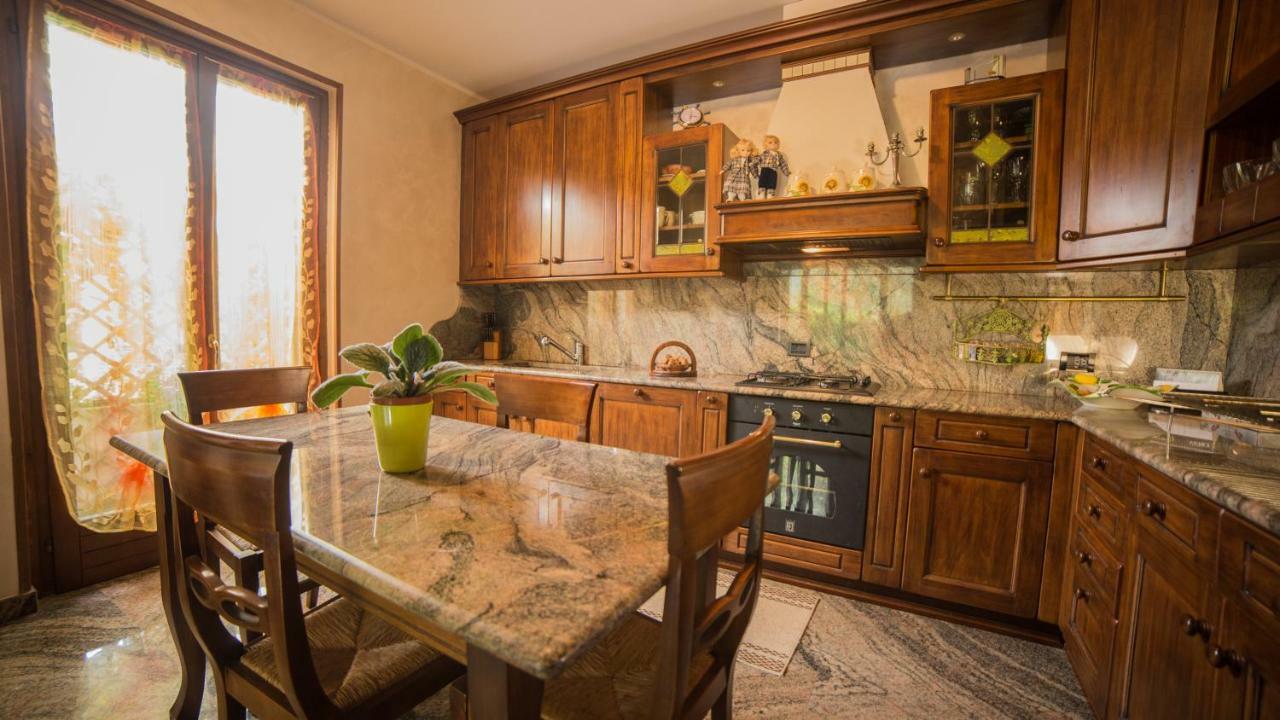 Villa Ivana ديسينسانو ديل غاردا المظهر الخارجي الصورة